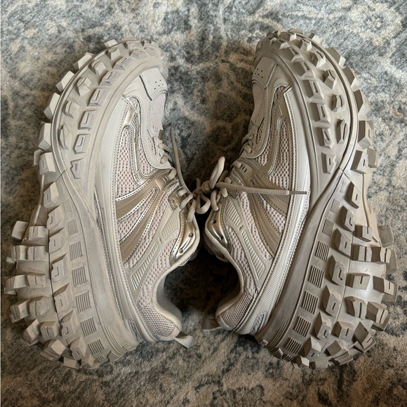 MENS BALENCIAGA DEFENDER SIZE 46 BARLEY USED - Picture 7 of 8